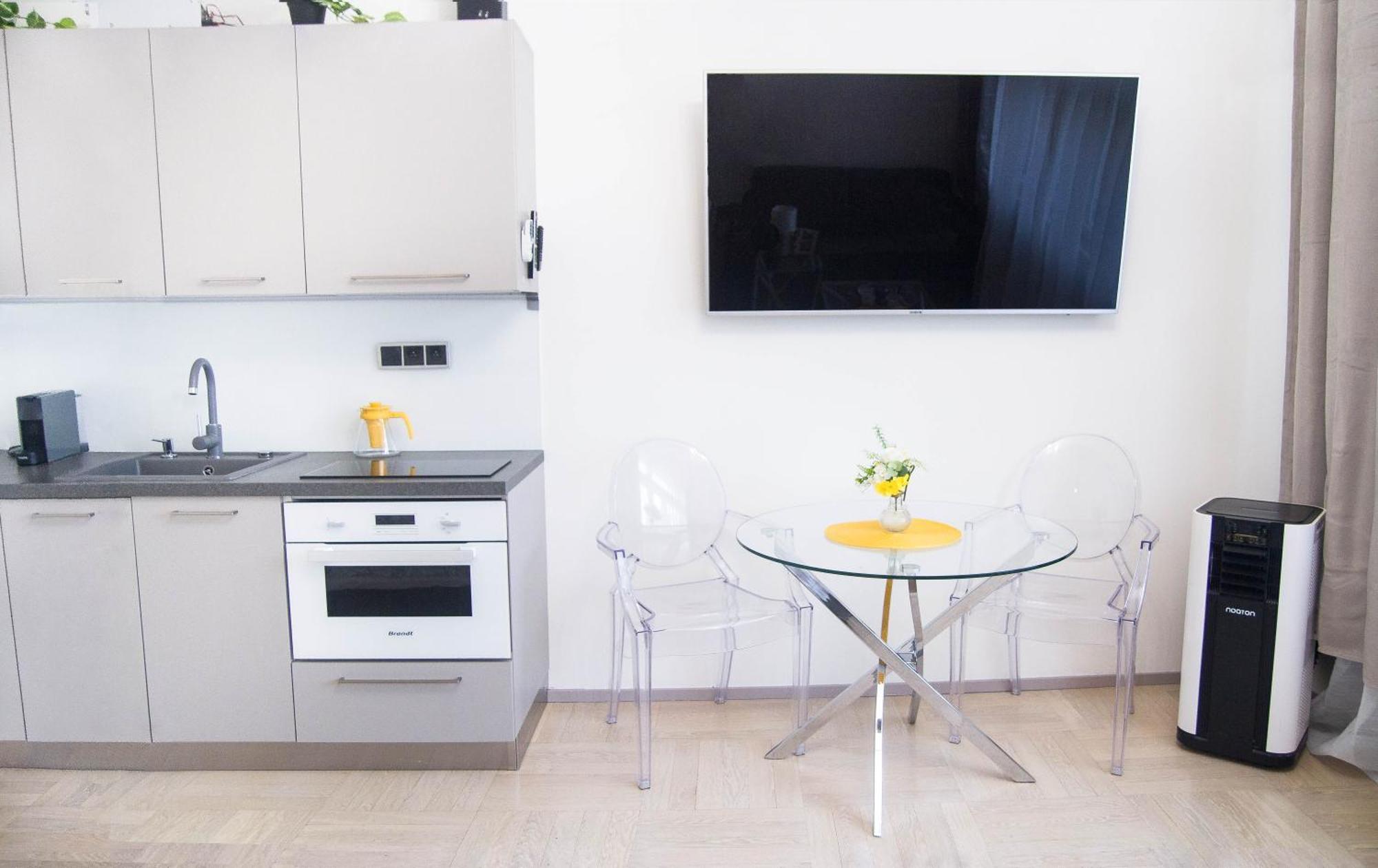 New Exclusive With Ac Nearby Metro Appartamento Praga