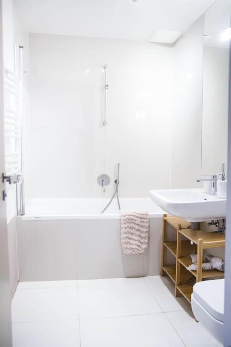 New Exclusive With Ac Nearby Metro Appartamento *