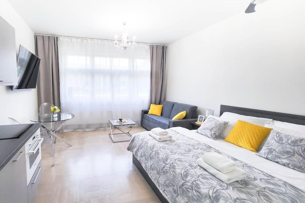 Appartamento New Exclusive With Ac Nearby Metro Praga